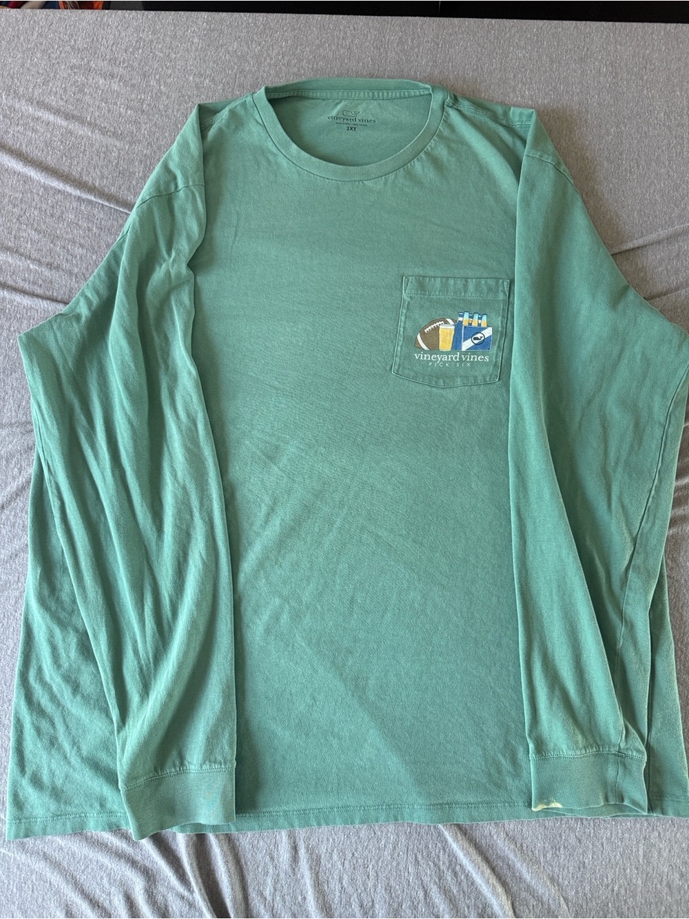 Vineyard Vines Short-Sleeve Pocket Tee in Seafoam - Picture 3 of 7